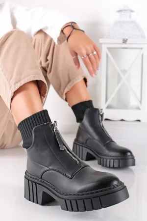Ankle boots with front zip - Black