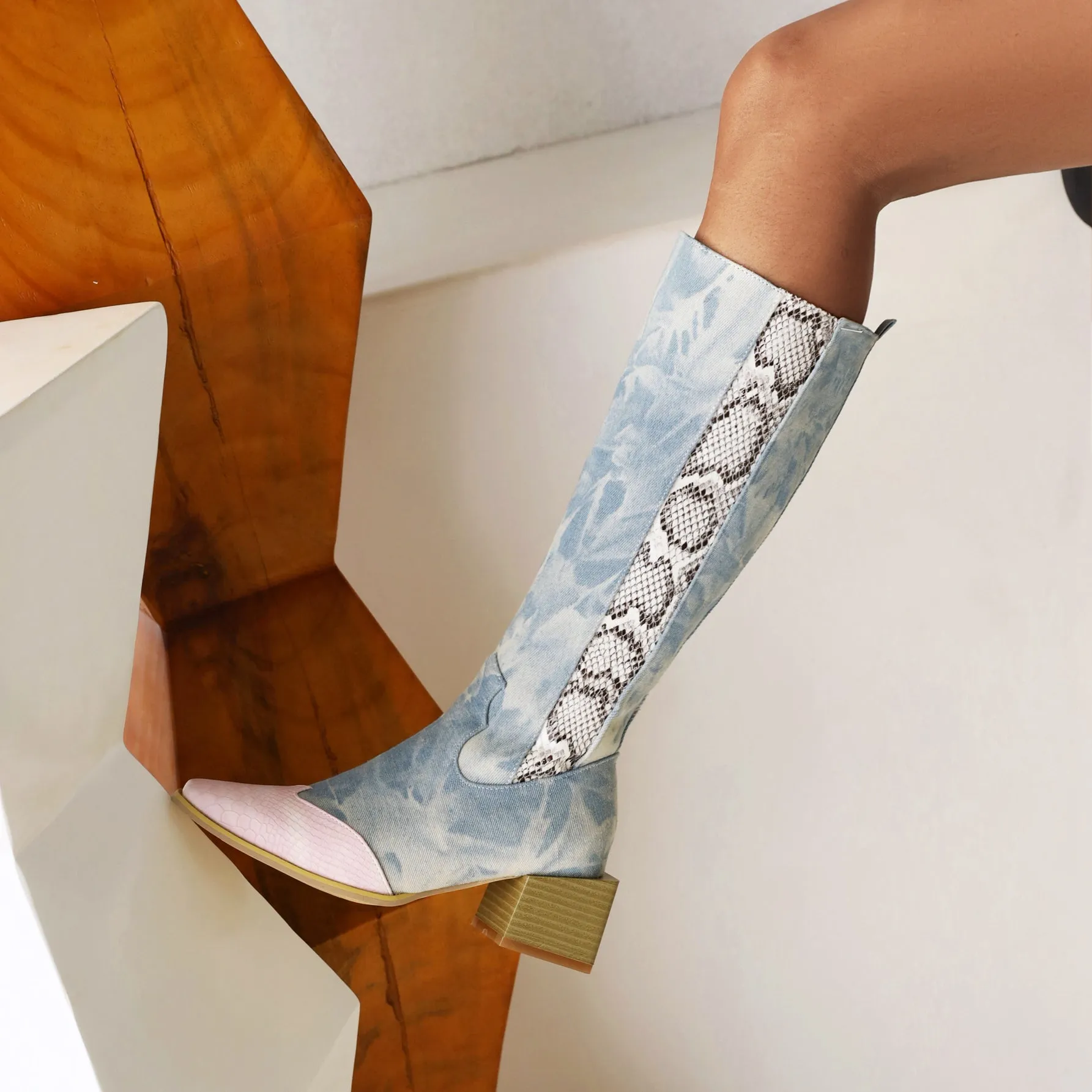 Bigsizeheels simple pointed toe over the knee boots-Pale blue