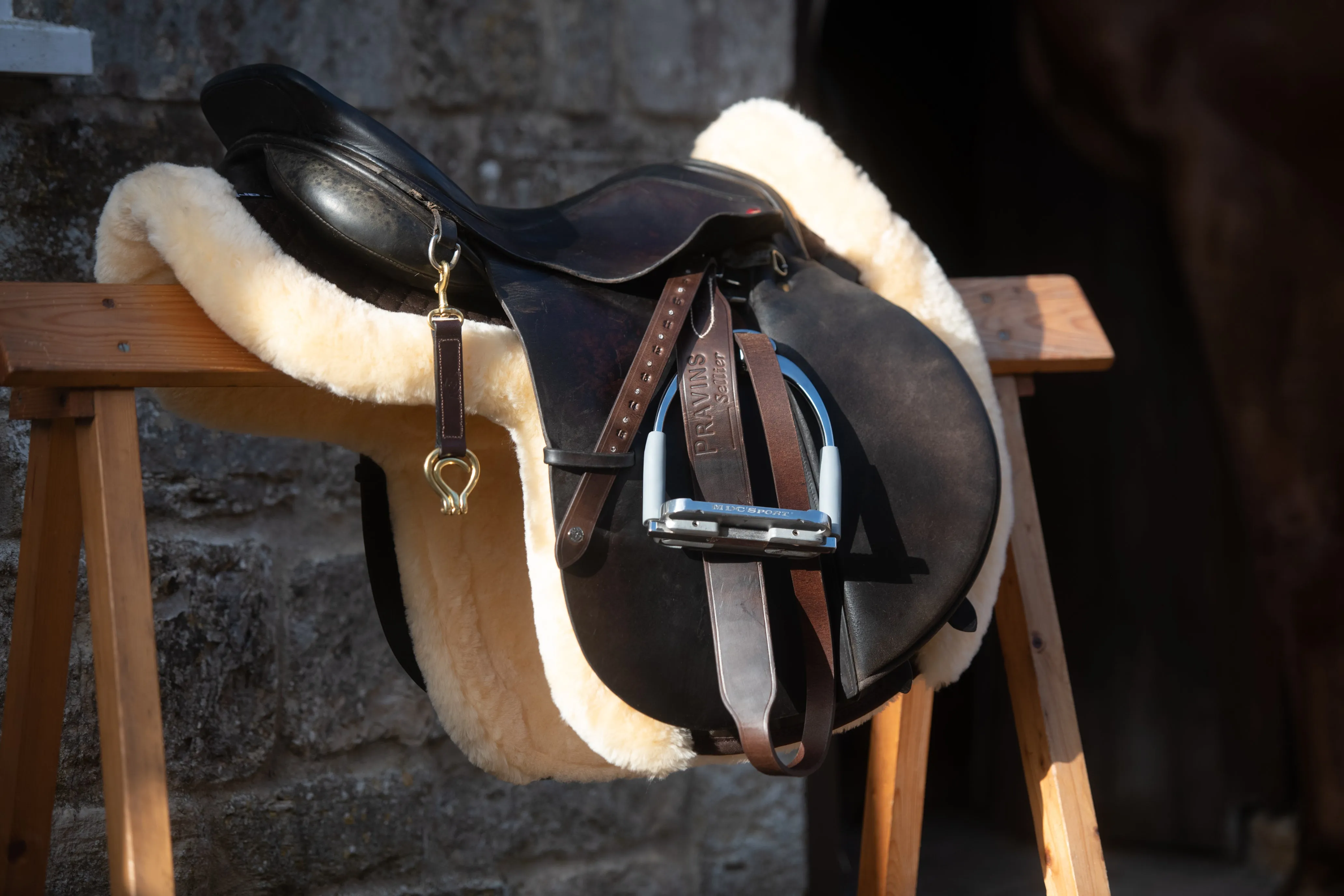 Pravins Sellier Traditional Wide Stirrup Leathers