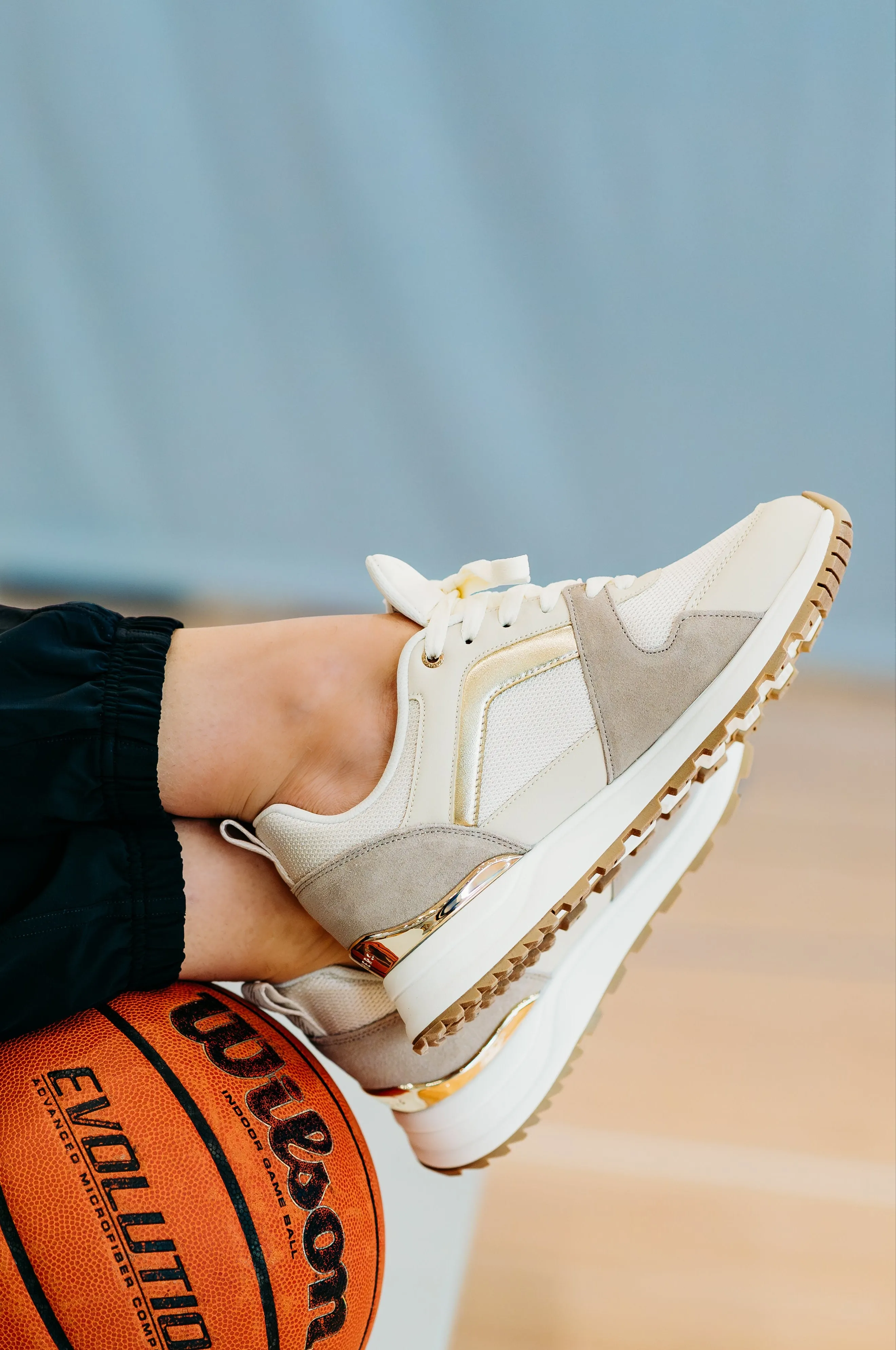 Skechers: Runway Sneaker in Posh Gal